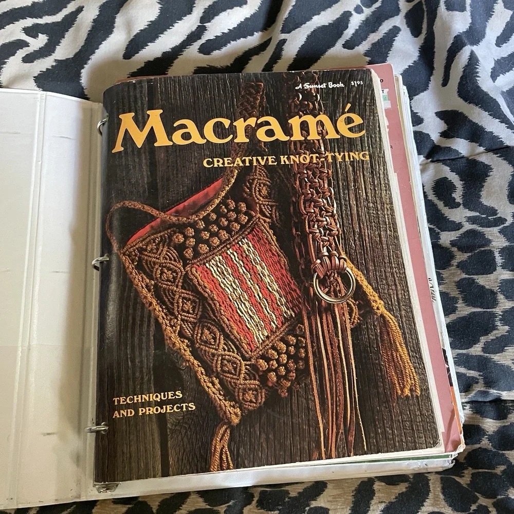 Binder Of‎ VINTAGE Macrame Patterns Instructions Guides
